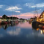 Lotsenhaus/Traumschiff