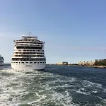 Lotsenhaus/Traumschiff